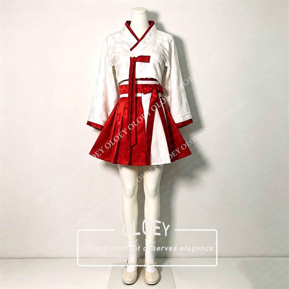 OLOEY Modern Red Ivory Short C - Hanbok Modern Set recension och pris