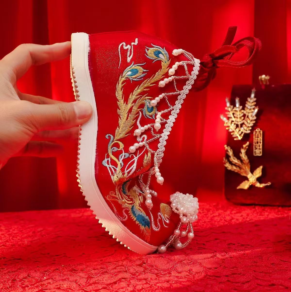 Women New Red Embroidered Wedd - Ethnic Style recension och pris