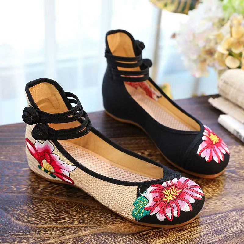 Woman Wedges Embroidered Cloth - Ethnic Style recension och pris